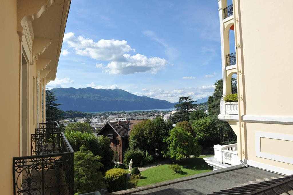 Aux Meubles Du Manoir Aparthotel Εξ Λε Μπαν Εξωτερικό φωτογραφία