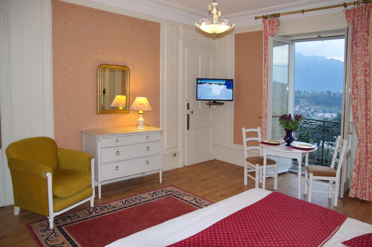 Aux Meubles Du Manoir Aparthotel Εξ Λε Μπαν Εξωτερικό φωτογραφία