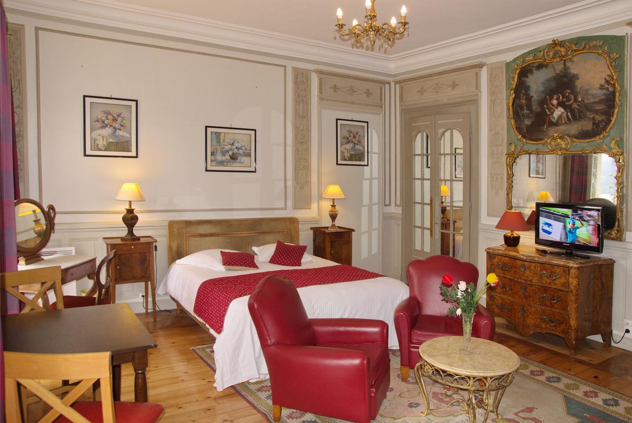 Aux Meubles Du Manoir Aparthotel Εξ Λε Μπαν Εξωτερικό φωτογραφία