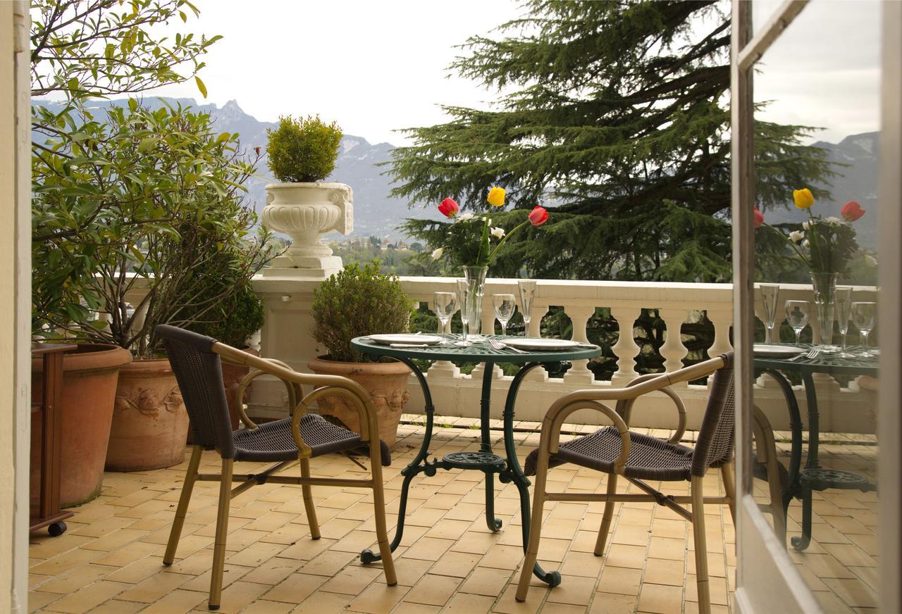 Aux Meubles Du Manoir Aparthotel Εξ Λε Μπαν Εξωτερικό φωτογραφία