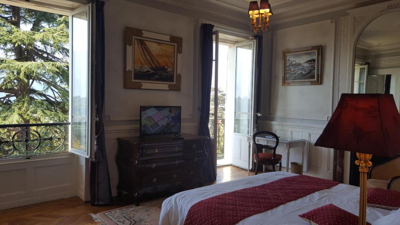 Aux Meubles Du Manoir Aparthotel Εξ Λε Μπαν Εξωτερικό φωτογραφία